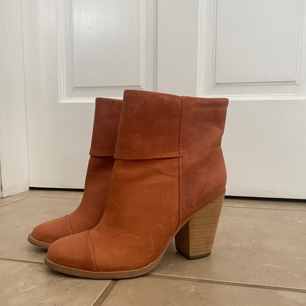 LL. Bean Signature Booties